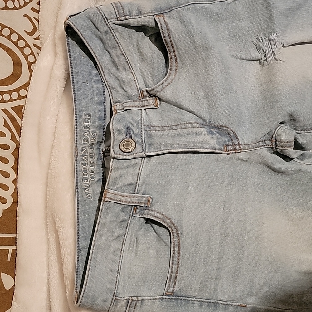 American eagle outfitters light wash skinny jean